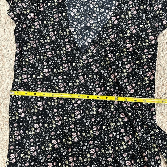 Loft Floral Wrap Dress - Picture 10 of 11